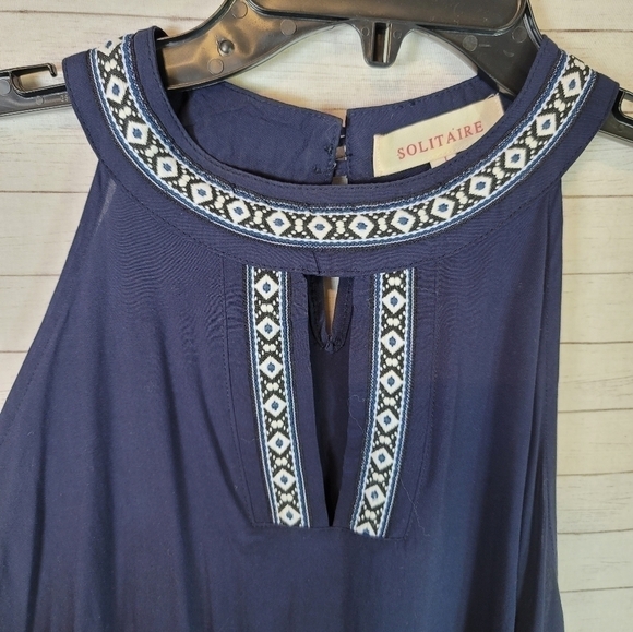 SOLITAIRE NAVY BLUE EMBROIDERED HALTER BLOUSE, SZ LARGE - Picture 6 of 8
